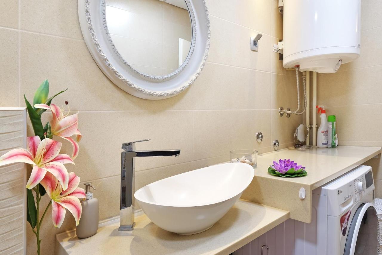 Paradise Starry Suite-City Center Белград Екстериор снимка