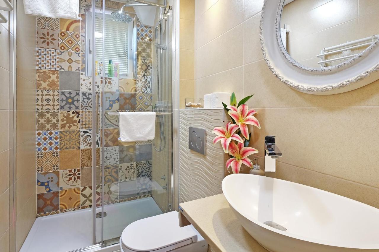 Paradise Starry Suite-City Center Белград Екстериор снимка